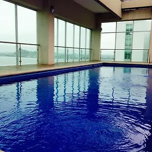 Luxury River Front Apartment Guayaquil