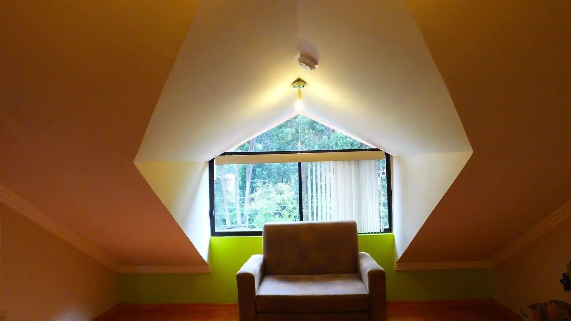 Hostal Kolibri B&B Cuenca Ecuador